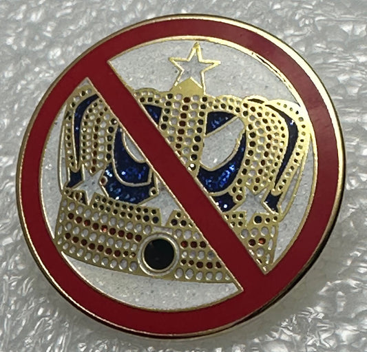 No Kings - lapel pin